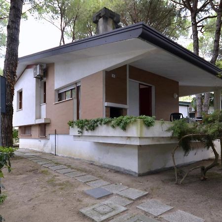 Villa Negri Lignano Sabbiadoro Buitenkant foto